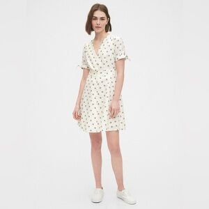 GAP - tie sleeve dress in white floral. Linen and Cotton. Size: 10